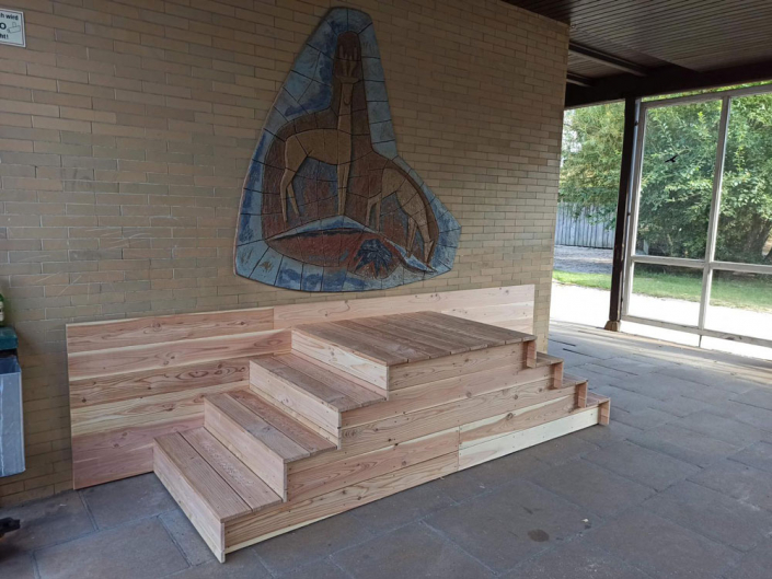 Die Wände sind verkleidet